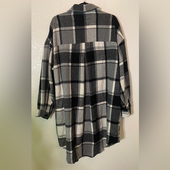 In’Voland Plaid Black White Grey Long Flannel Shirt Jacket Coat Size 16 - Picture 4 of 5